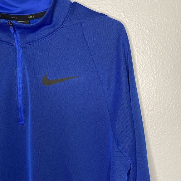 Nike Royal Blue 1/4 Zip Pullover Size Medium - Picture 4 of 12
